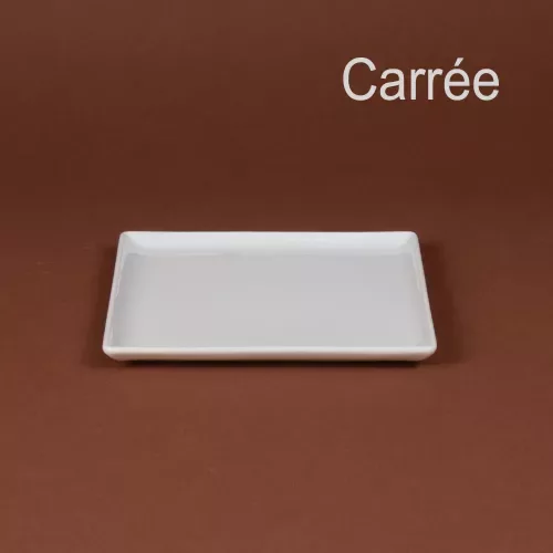 ASSIETTE CARREE  20.5 CM. //