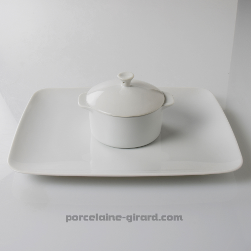 COCOTTE AVEC COUVERCLE 26CL 13X10CM HT4.9CM //