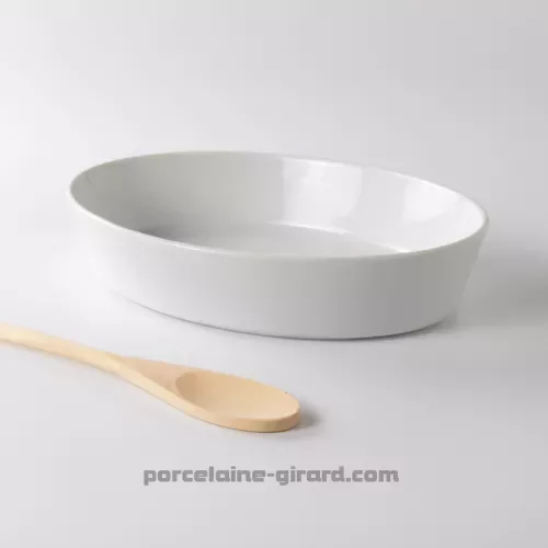 PLAT A FOUR OVALE 28.4X20CM HT 5.7CM  /