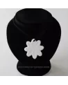 PENDENTIF MARGUERITE DIAMETRE  5.3CM  /