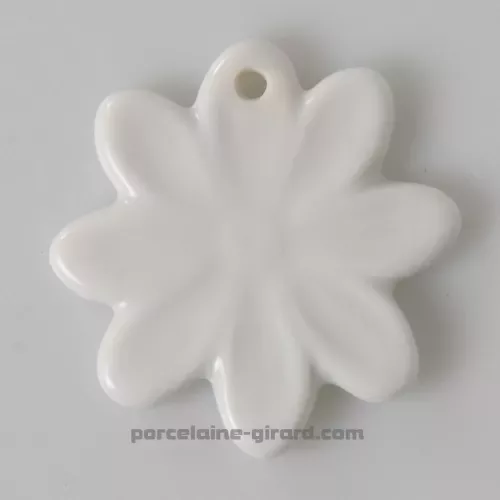 PENDENTIF MARGUERITE DIAMETRE  5.3CM  /