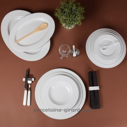 PLAT OVALE AVEC AILE HELENE 39 X 28.5CM /