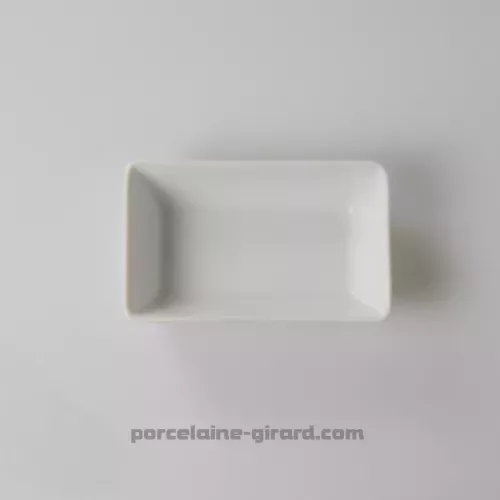 PLAT RECTANGULAIRE EMPILABLE 14X8.5CM HT 3.6CM  /