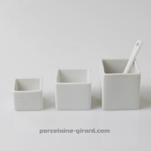 POT CUBE CARRE NIPPON 3CL 4X3CM /