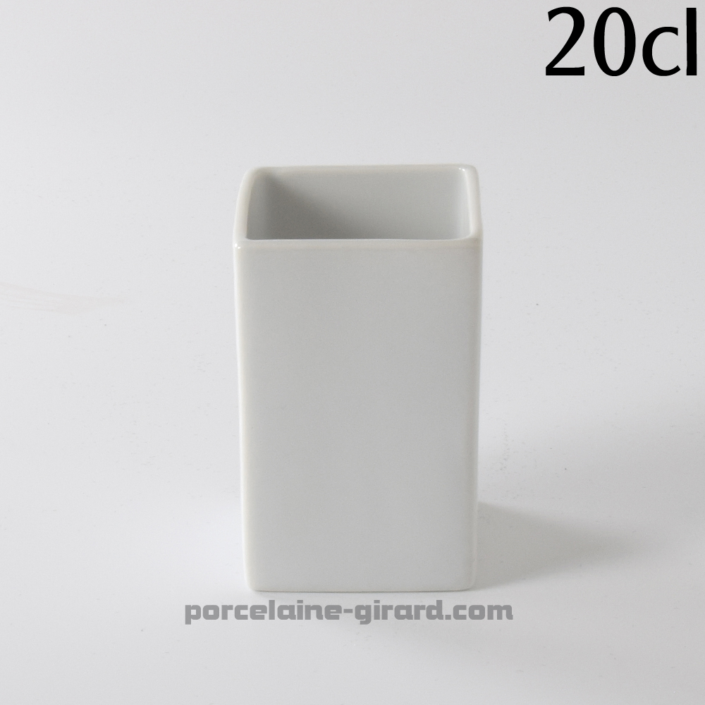 GOBELET CARRE 20CL 6X6CM HT 9.3CM  /