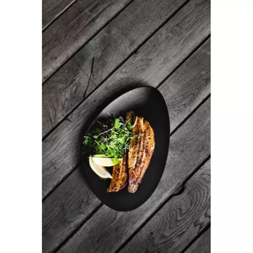 ASSIETTE TRIANGE FULLBLACK