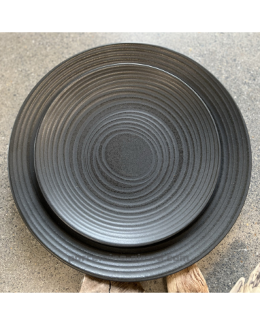 ASSIETTE PLATE ALEXA 27CM DE COULEUR NOIR EN GRES/