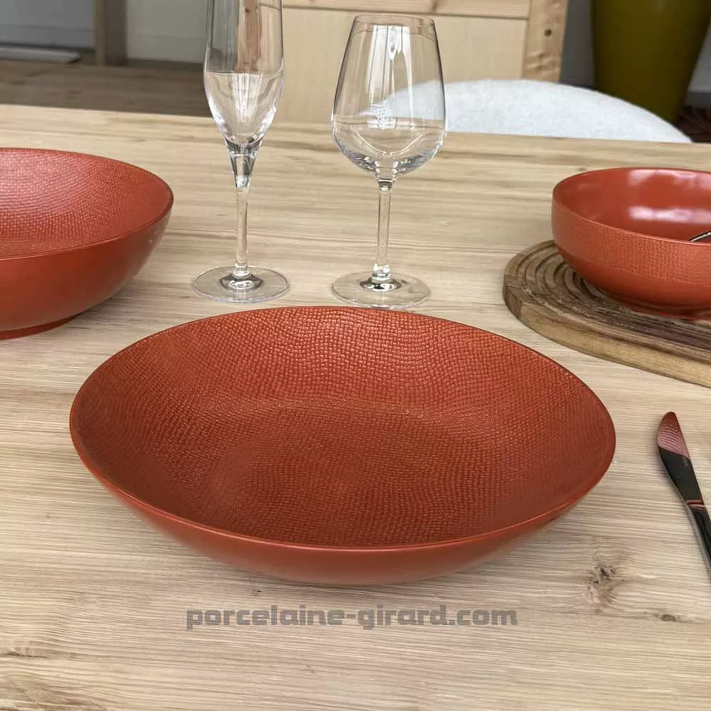 ASSIETTE A SALADE MADO DIAMETRE 25CM COULEUR TERRACOTTA EN GRES//