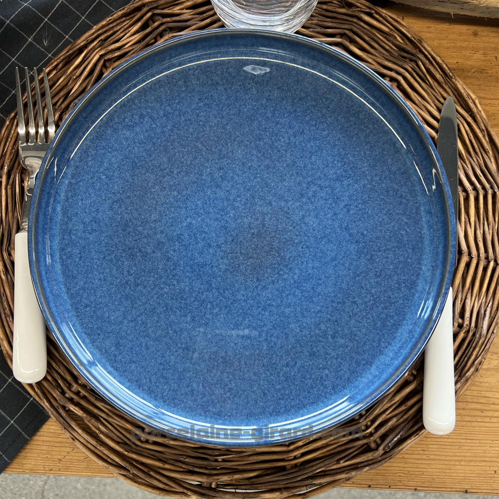 ASSIETTE PLATE AZUR 26CM DE COULEUR COBALT EN GRES/